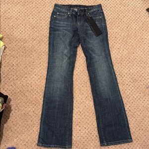 Women's Blue Jeans NWT SIZE 26
